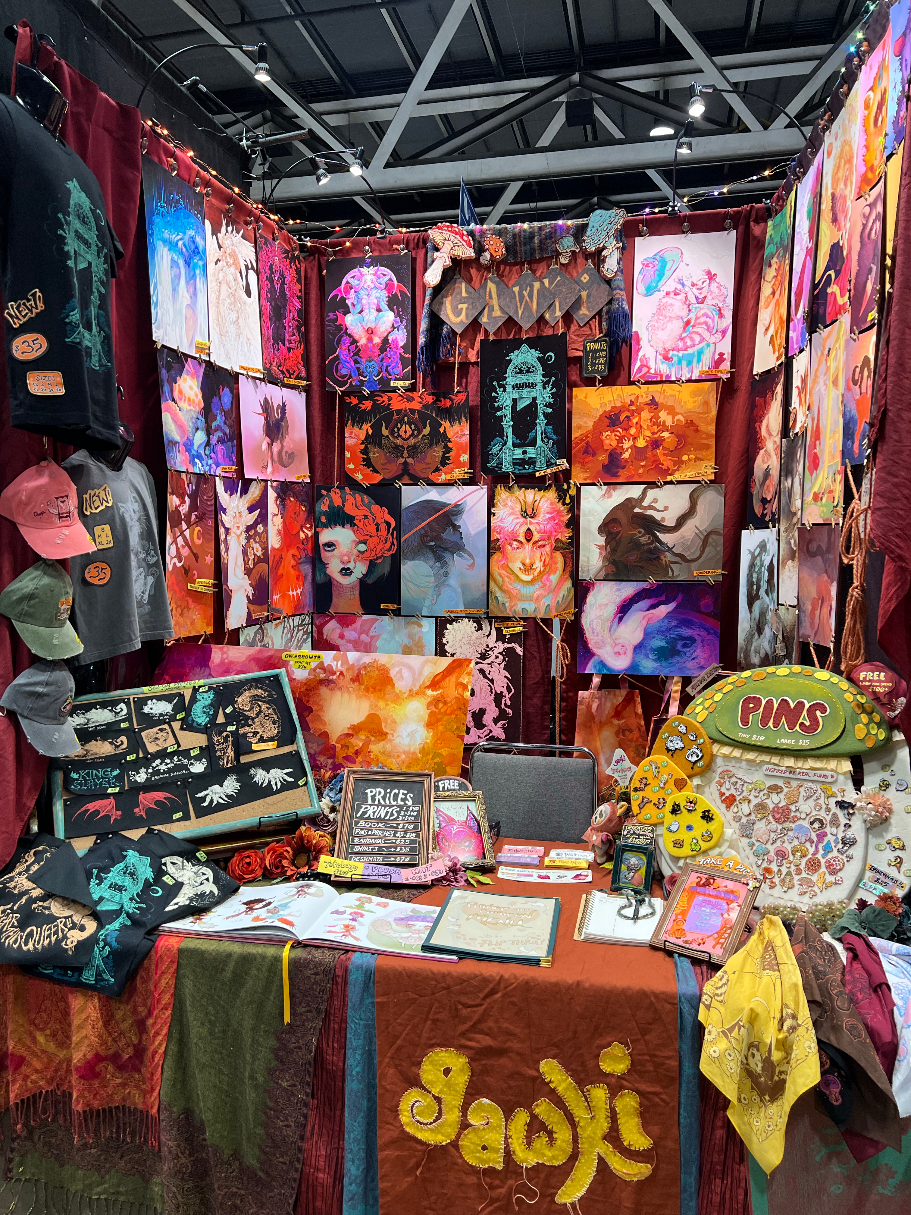 booth siteart/planet comic con.png